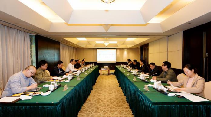 集团党委书记、董事长任丁会见重庆尊龙凯时集团董事长乔昌志一行