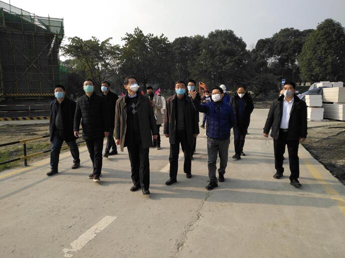 集团党委书记、董事长任丁率队 赴金牛宾馆检查工作