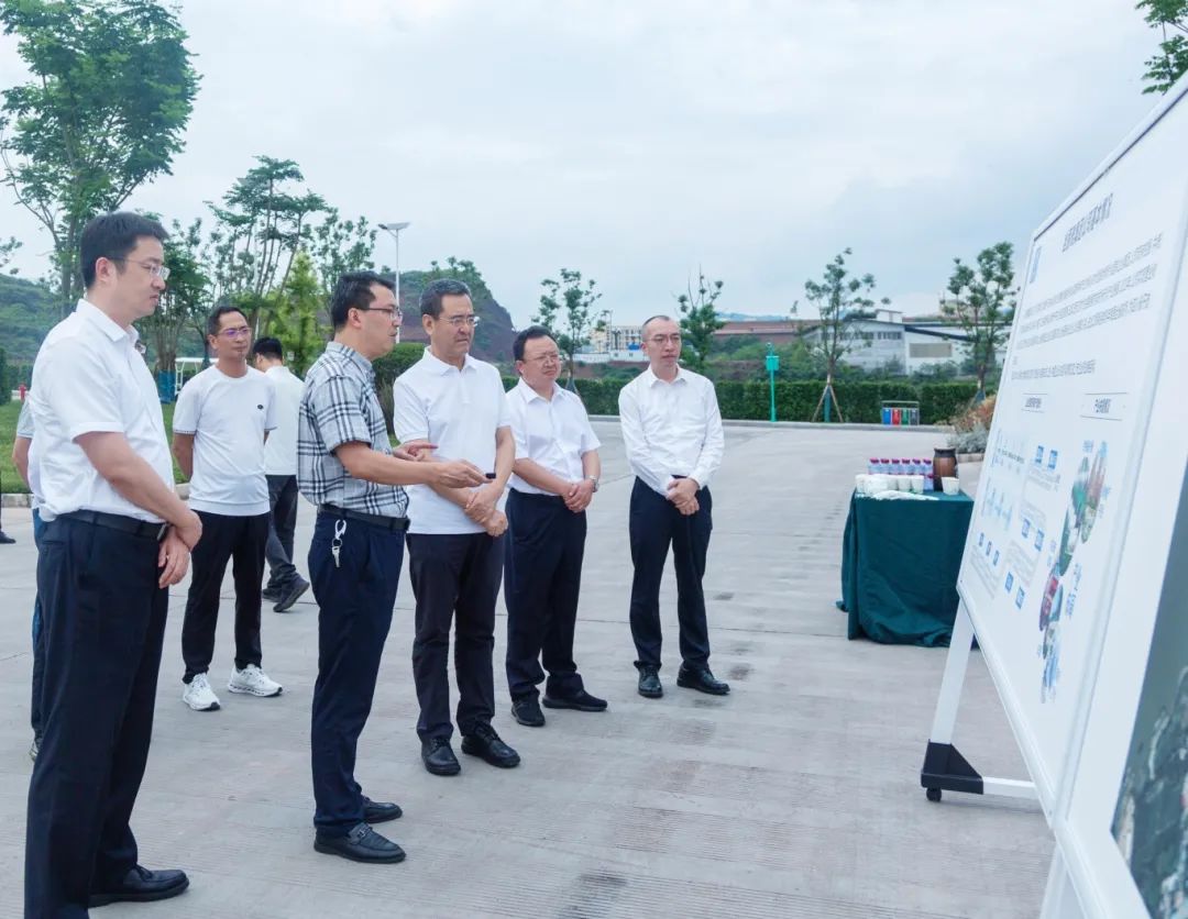 省国资委党委书记、主任冯文生赴宜宾调研国企改革深化提升行动工作并主持召开片区座谈会