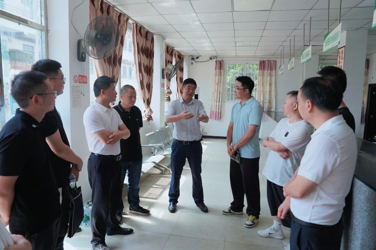 许东明赴南充市嘉陵区、巴中市通江县调研督导定点帮扶和托底性帮扶工作